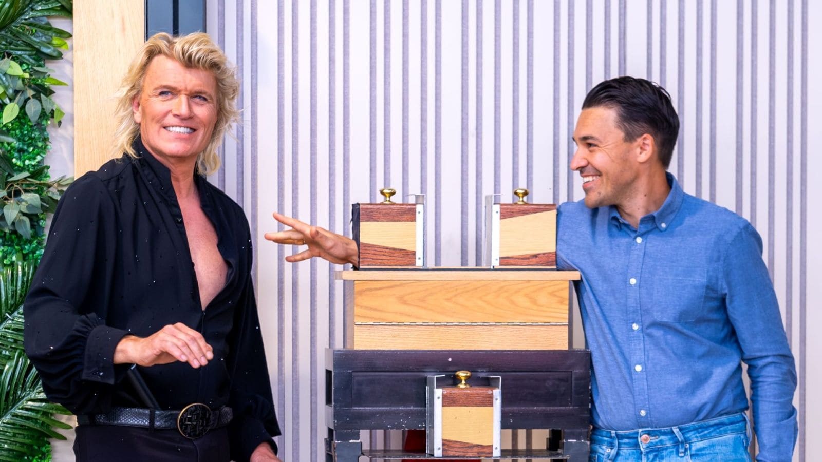 Hans Klok opent vernieuwde hal van De Bazaar